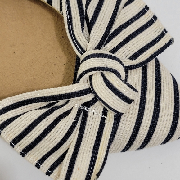 Serra black and cream stripe flats NWOT - Picture 7 of 8